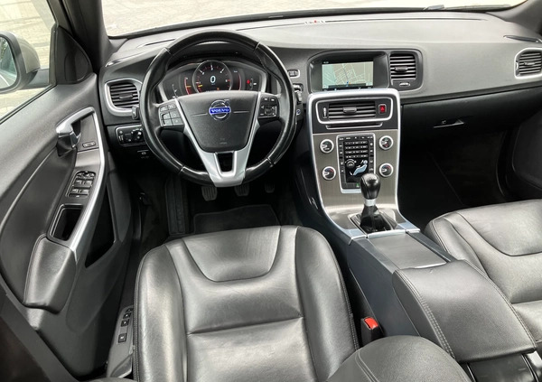 Volvo V60 cena 42900 przebieg: 245324, rok produkcji 2014 z Polanów małe 781